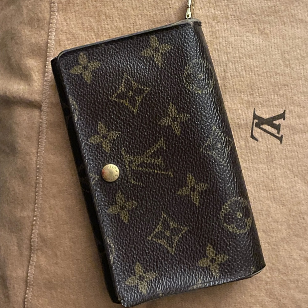 Authentic Louis Vuitton wallet
